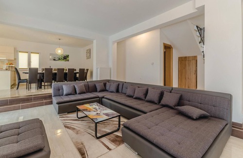 Municipality of Sukosan House | Amazing home in Debeljak with sauna