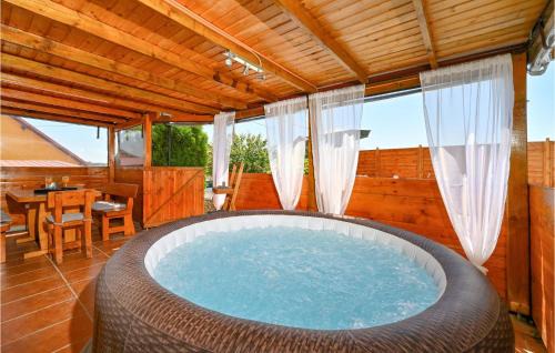 Cestica House | Amazing Home In Falinic Breg