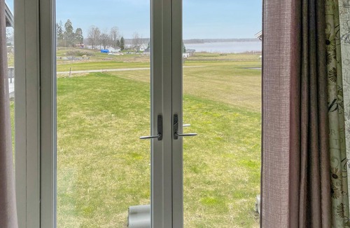 Orebro County House | Amazing home in Glanshammar with WiFi