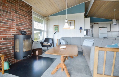 Diernæs Strandby House | Amazing home in Haderslev with kitchen