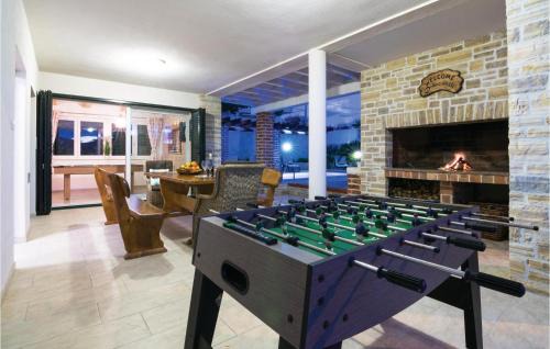 Novigrad House | Amazing Home In Novigrad With Sauna