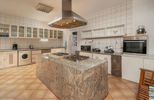 Kolocep Island House | Amazing home in Kolocep with WiFi