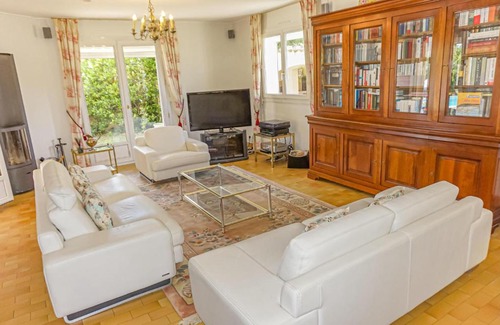 Les Matelles House | Amazing Home In Les Matelles With 4 Bedrooms, Private Swimming Pool And Outdoor Swimming Pool