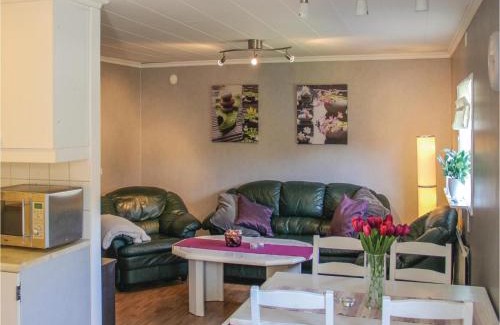 Mjovik House | Amazing Home In Nättraby With Kitchen