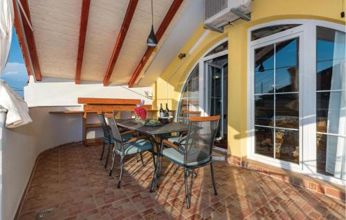 Oklaj House | Amazing Home In Oklaj With Wifi