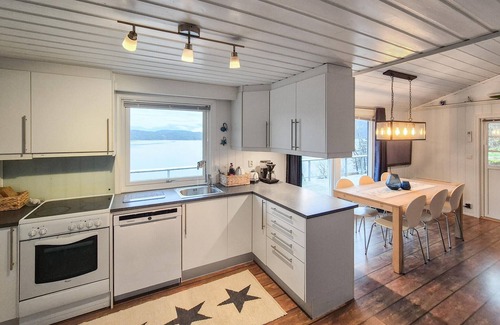 Hardangerfjord House | Amazing home in Omastrand with WiFi