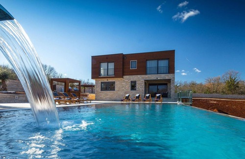 Jursici House | Amazing home in Svetvincenat with sauna