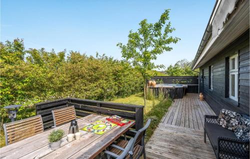 Skaven Strand House | Amazing Home In Tarm With Kitchen