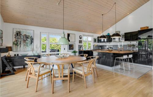 Skaven Strand House | Amazing Home In Tarm With Kitchen
