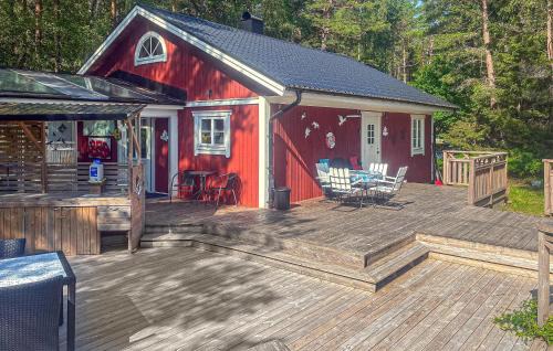 Uddevalla Municipality House | Amazing Home In Uddevalla With Wifi