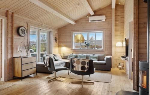 Marielyst House | Amazing Home In Væggerløse With Sauna