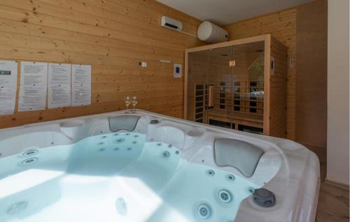 Ribnik House | Amazing Home In Veselici With Sauna