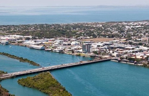 Mackay Apartment | Amazing Hotel Room Walking distance to CBD