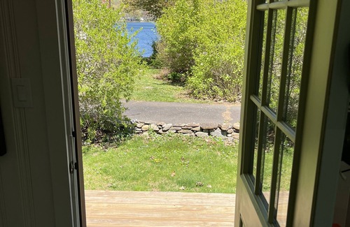 Ashford House | Amazing lake house with everything you need!