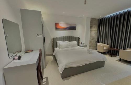 Binh Chanh Hotel | Amazing Merit Trung Son