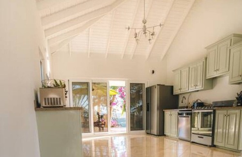 Marigot Bay House | Amazing mountain top home with stunning views!