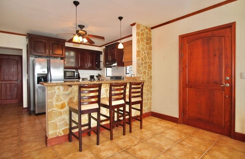 Coco Condo | Amazing Ocean View atop Coco Cliffs