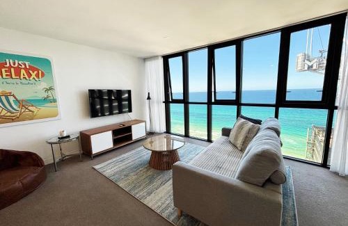 Surfers Paradise Apartment | Amazing Ocean View Apartment in Surfers Paradise