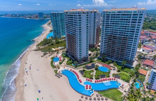 South Hotel Zone Apartment | Amazing oceanfront apartment in Grand Venetian Tower 2000