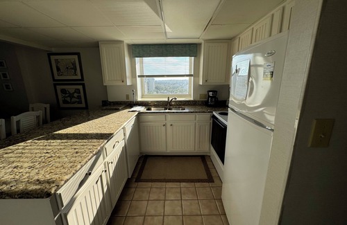 Litchfield by the Sea Condo | Amazing Oceanview Top floor End Unit oceanfront condo, Pool & Lazy River, 2 BR