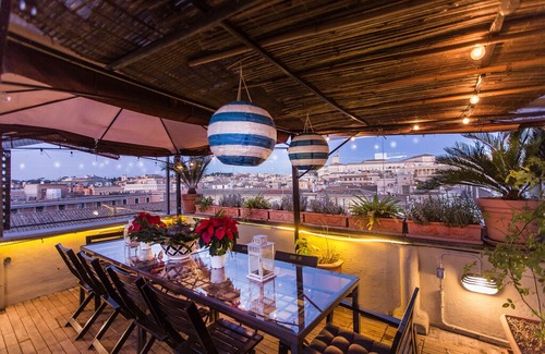 Rome City Centre Apartment | Amazing Penthouse Via Del Corso
