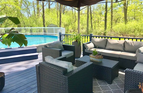Rochester House | Amazing ranch located in Henrietta, pool and king size master bed.