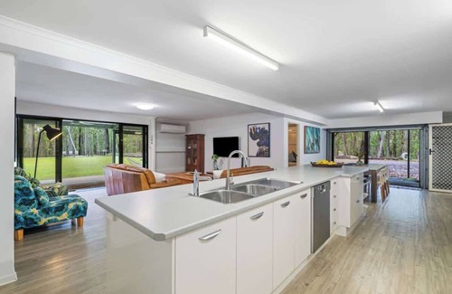 Sheldon House | Amazing Retreat Close to Brisbane and GC