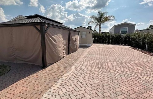 Four Corners RV Rental | Amazing RV Spot 10 min to Disney