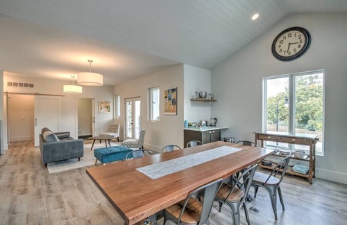 Burns Park House | Amazing Spacious Home in AA Steps to Big House