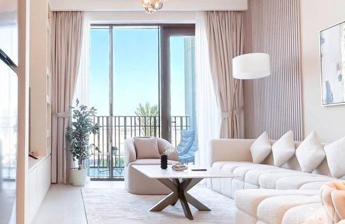 Dubai Apartment | Amazing stay at Dubai creek with Balcony & View