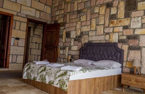 Iznik Villa | Amazing Stone House with Private Pool in Iznik