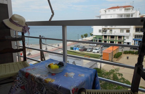 Xylokastron Condo | Amazing Summer Paradise by the beach!/Apartment