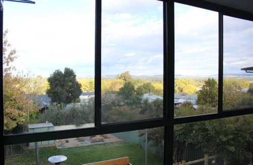 Kooringal House | Amazing views, Firepit, FREE Firewood