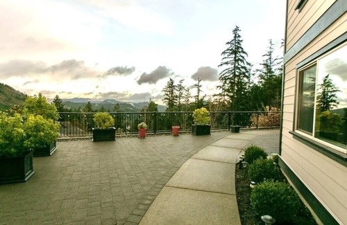 Bear Mountain Resort Apartment | Amazing views from the top of Bear Mountain