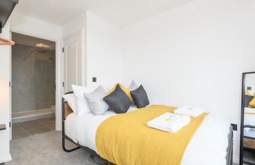 Holbeck Apartment | Amazing Views in Central Leeds - Pass The Keys