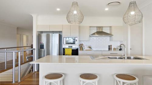 Killcare House | Amazing Views, Pet friendly on Grandview