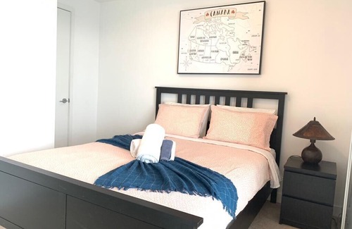 Central Waterfront Condo | Amazing Views - Prime Location - Downtown Toronto