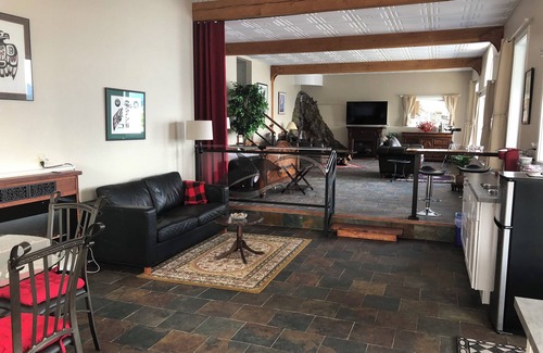 Vananda House | Amazing views, private, spacious, waterfront luxury, quality artwork.