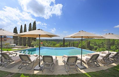 Ponte Buriano Villa | Amazing Villa Chimera Green 10 Pool&Gym