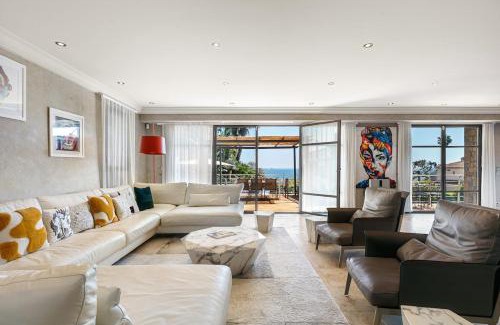Golfe Juan Villa | Amazing villa sea view Azurenting & guest housse