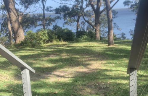 Sanctuary Point House | Amazing Waterfront and National Park views - 12pm check out, f’wood, no internet