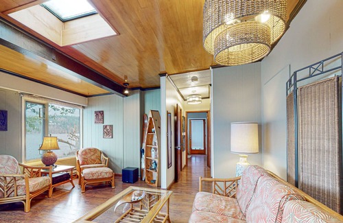 Rollingbay House | Amazing waterfront home with dock, lanai, W/D, & dog-friendly