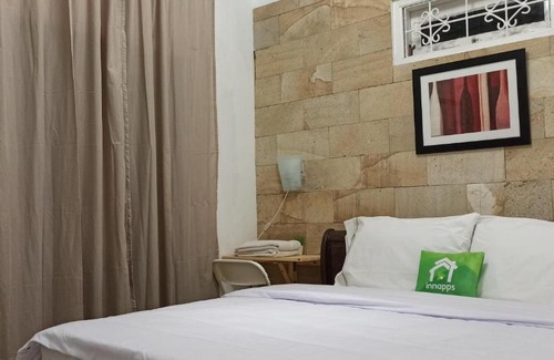 Ngaglik House | Ambarosed Homestay Syariah by Innapps