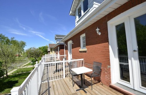 Stratford Bed & Breakfast | Ambassador B&B Guest Home by Elevate Rooms