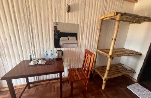 Oloitoktok Hotel | Ambokili Cottages