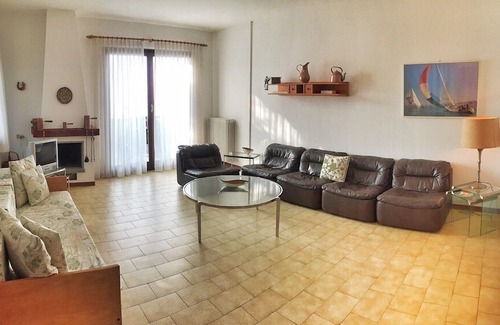 Luogo Ameno Apartment | Amelia 1 with beautiful lake view in Brezzo di Bedero