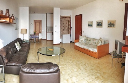 Luogo Ameno Apartment | Amelia 1 with beautiful lake view in Brezzo di Bedero