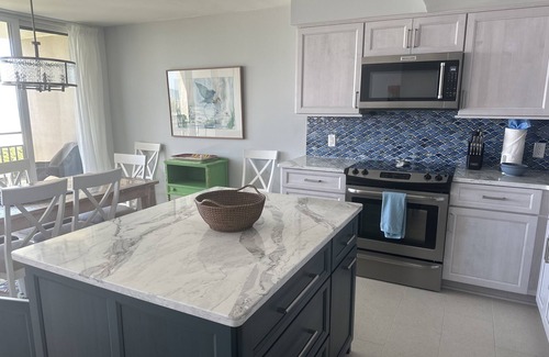 Fernandina Beach Condo | AMELIA ISLAND OCEAN BEACH FRONT BEACHWALKER-BUILDING CLOSEST TO SAND-4 BRM 3 BTH