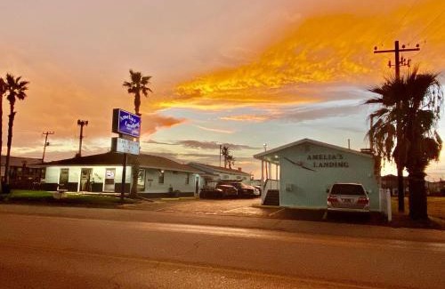 Port Aransas Hotel | Amelia's Landing