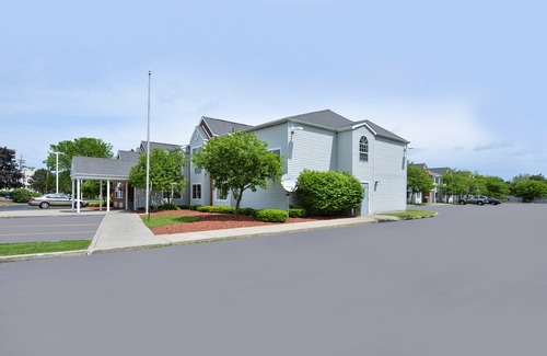 East Syracuse Hotel | Americas Best Value Inn - East Syracuse